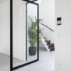 Cửa nhôm slim nội thất mở quay của Euroview