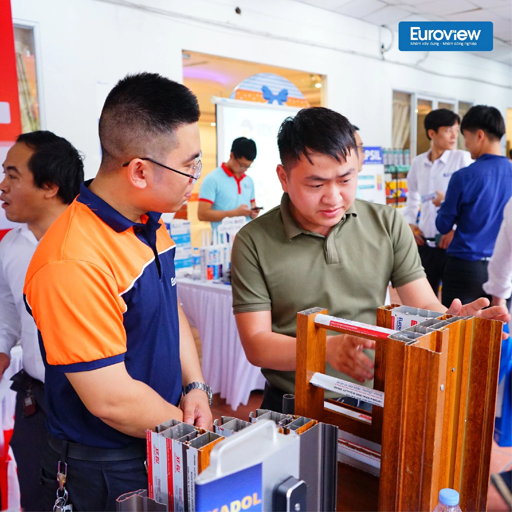 09/11/2022: EUROVIEW GIAO LƯU CÙNG ANH EM BÊN BỜ SÔNG HỒNG