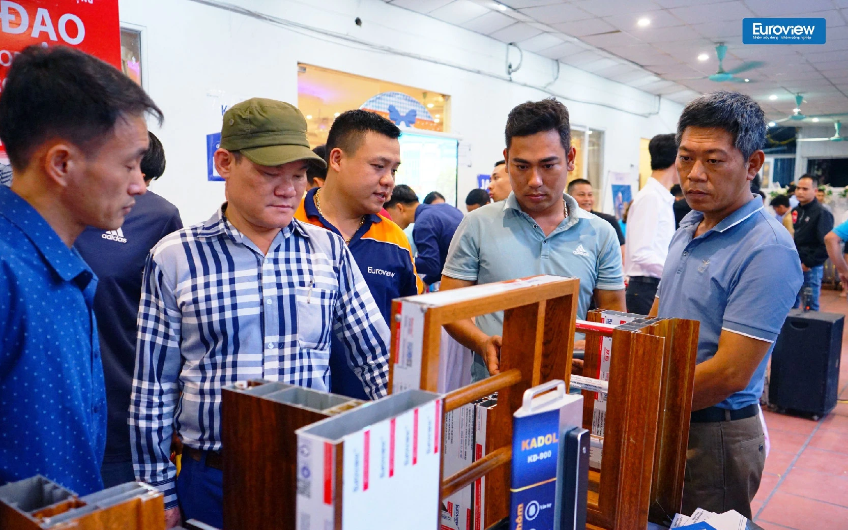 09/11/2022: EUROVIEW GIAO LƯU CÙNG ANH EM BÊN BỜ SÔNG HỒNG